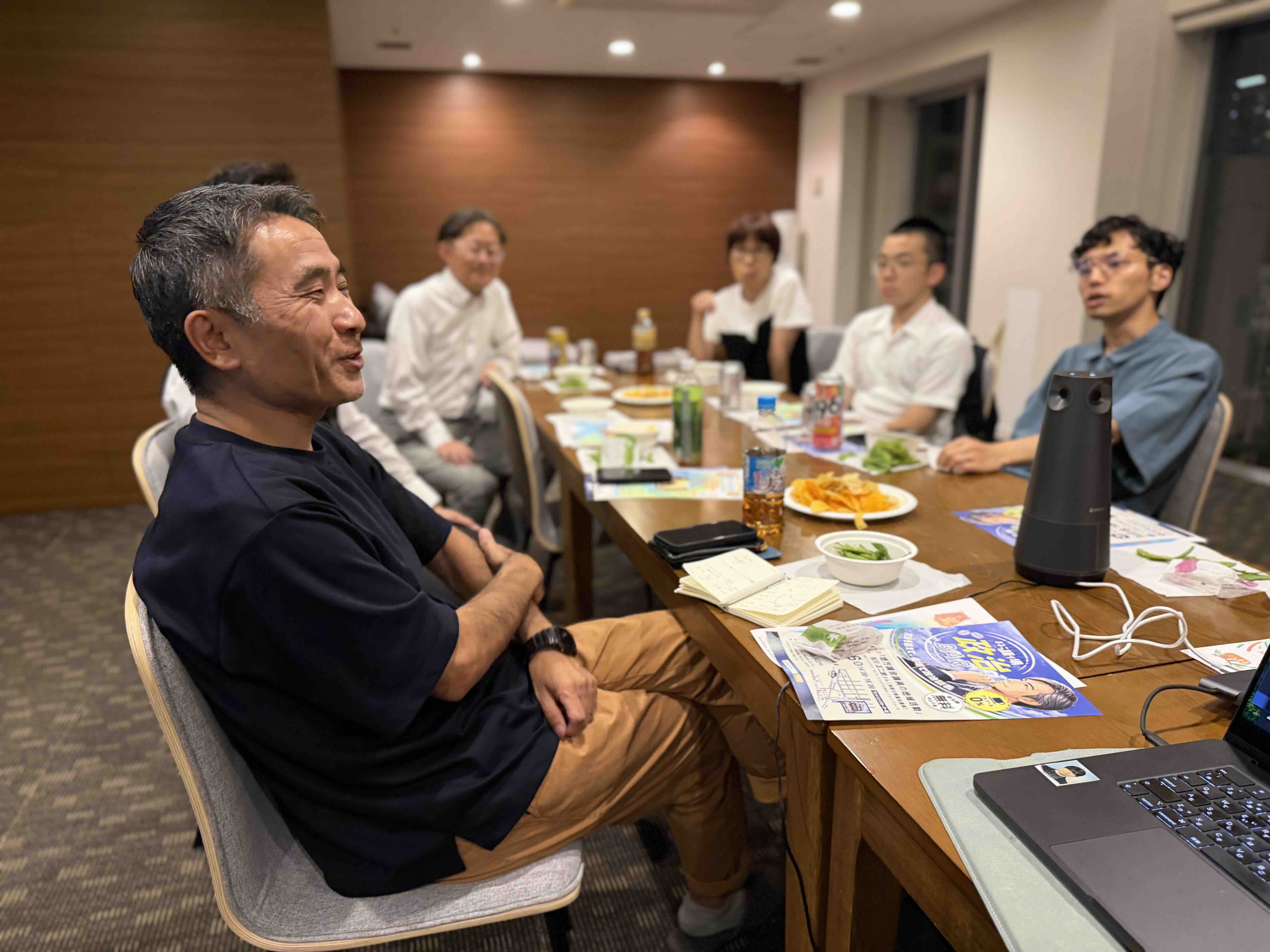子育て支援と「多摩川格差」について語り合う参加者たち